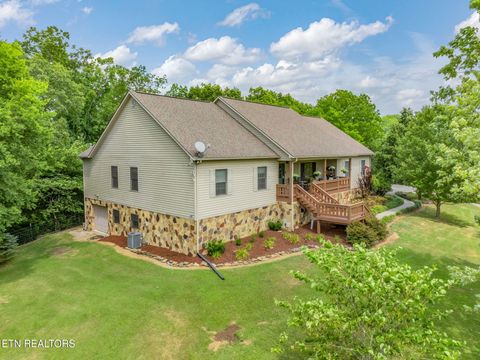 Photo of 1668 Deerwood Rd, Newport, TN 37821 (MLS # 1307971)
