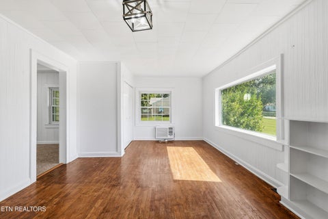 Tiny photo for 516 Dunn Ave, Maryville, TN 37804 (MLS # 1355727)