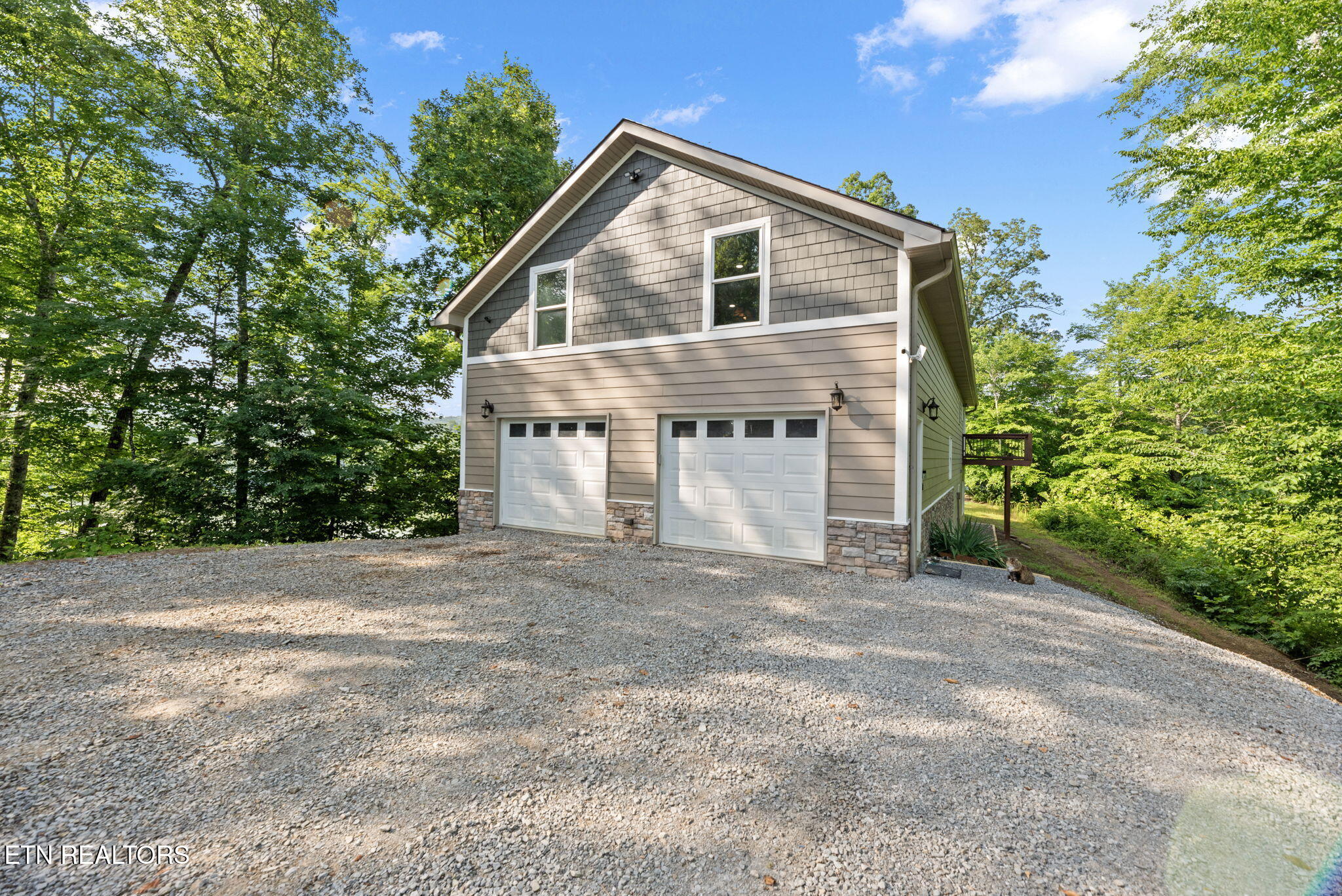 155 Island Rd