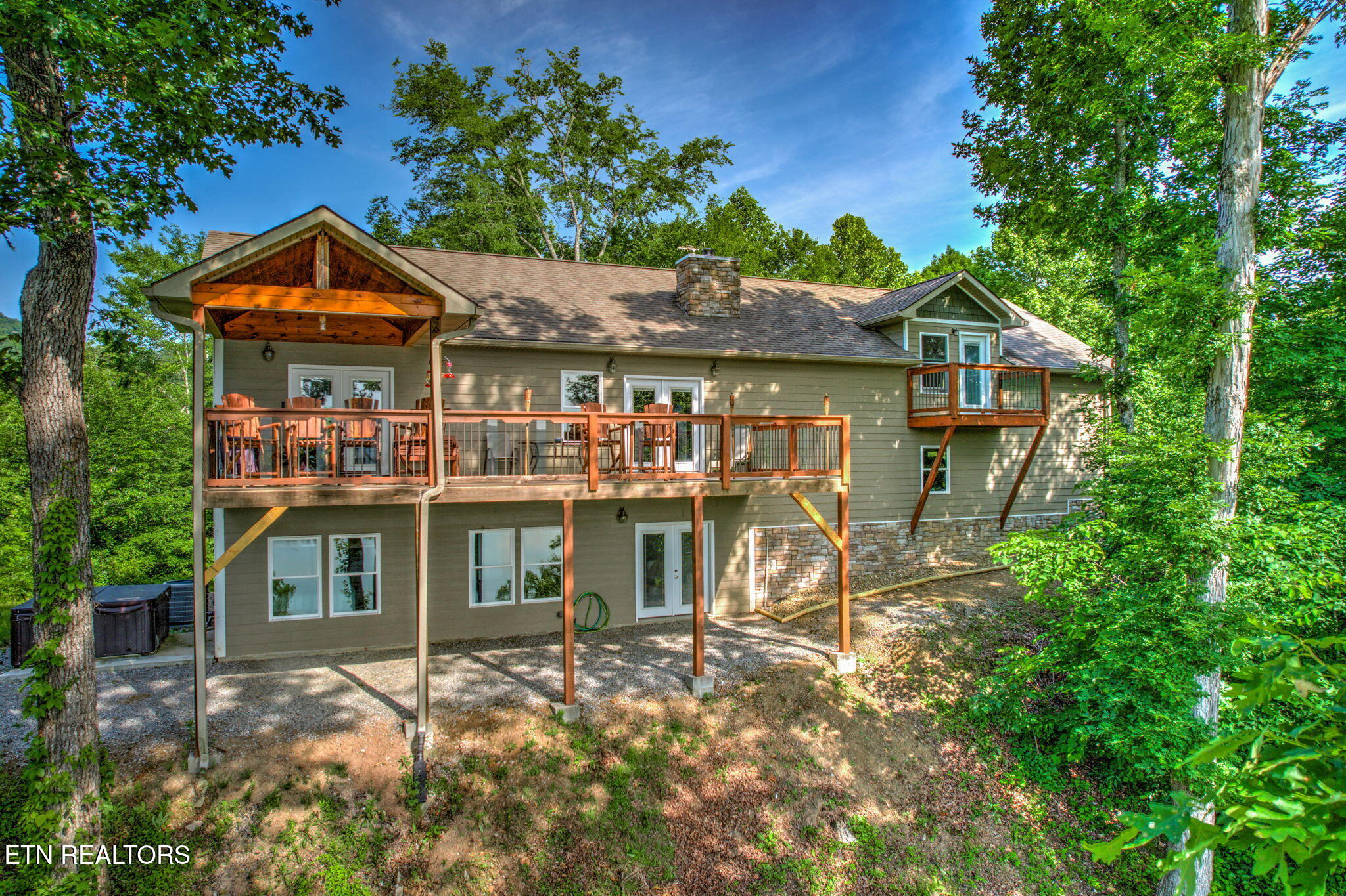 155 Island Rd