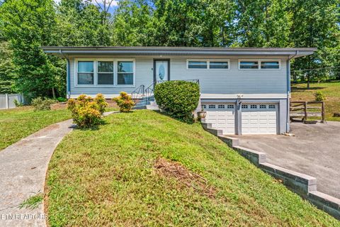 Photo of 5013 Ridgemont Drive, Knoxville, TN 37918 (MLS # 1320826)