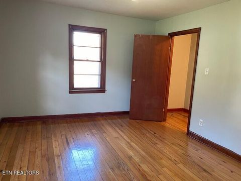 Tiny photo for 529 Livingston Rd, Bean Station, TN 37708 (MLS # 1322008)