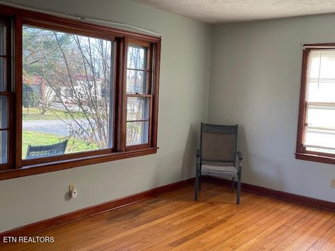 Tiny photo for 529 Livingston Rd, Bean Station, TN 37708 (MLS # 1322008)