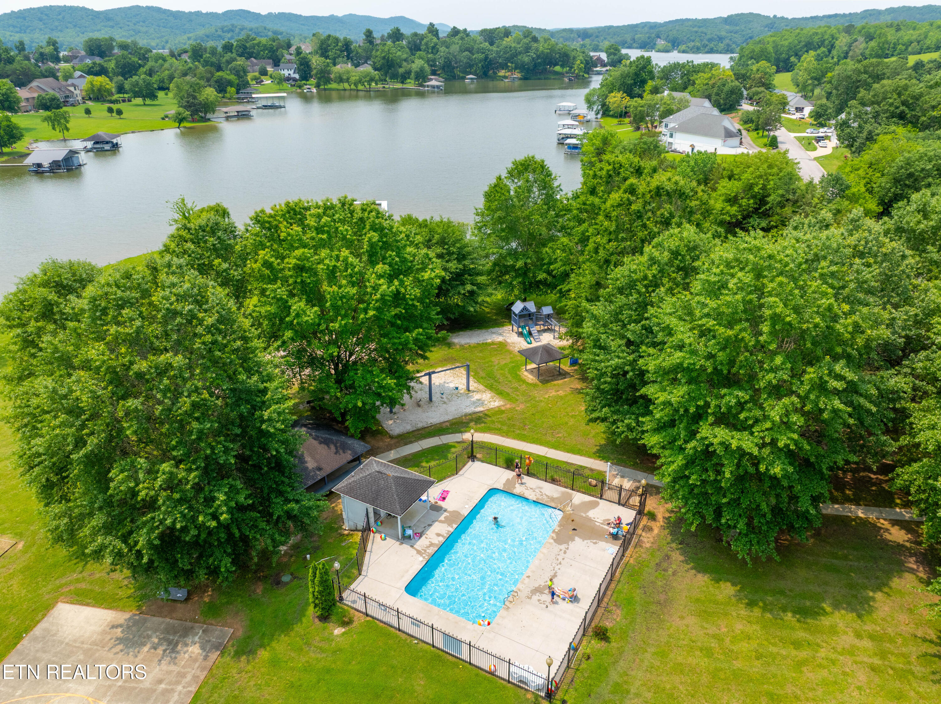 128 Harbour View Way