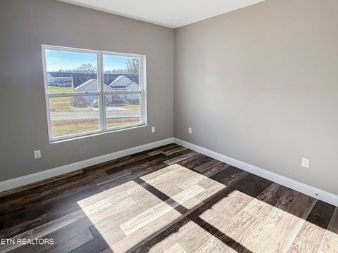 Tiny photo for 813 Clear Sail Way, Dandridge, TN 37725 (MLS # 1326604)