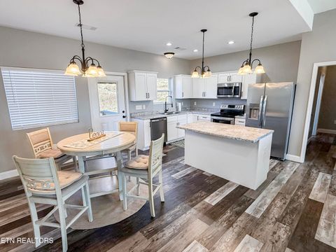 Tiny photo for 813 Clear Sail Way, Dandridge, TN 37725 (MLS # 1326604)