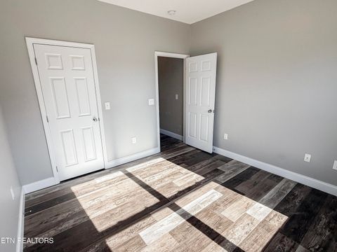 Tiny photo for 813 Clear Sail Way, Dandridge, TN 37725 (MLS # 1326604)