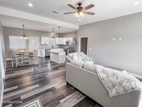 Tiny photo for 813 Clear Sail Way, Dandridge, TN 37725 (MLS # 1326604)