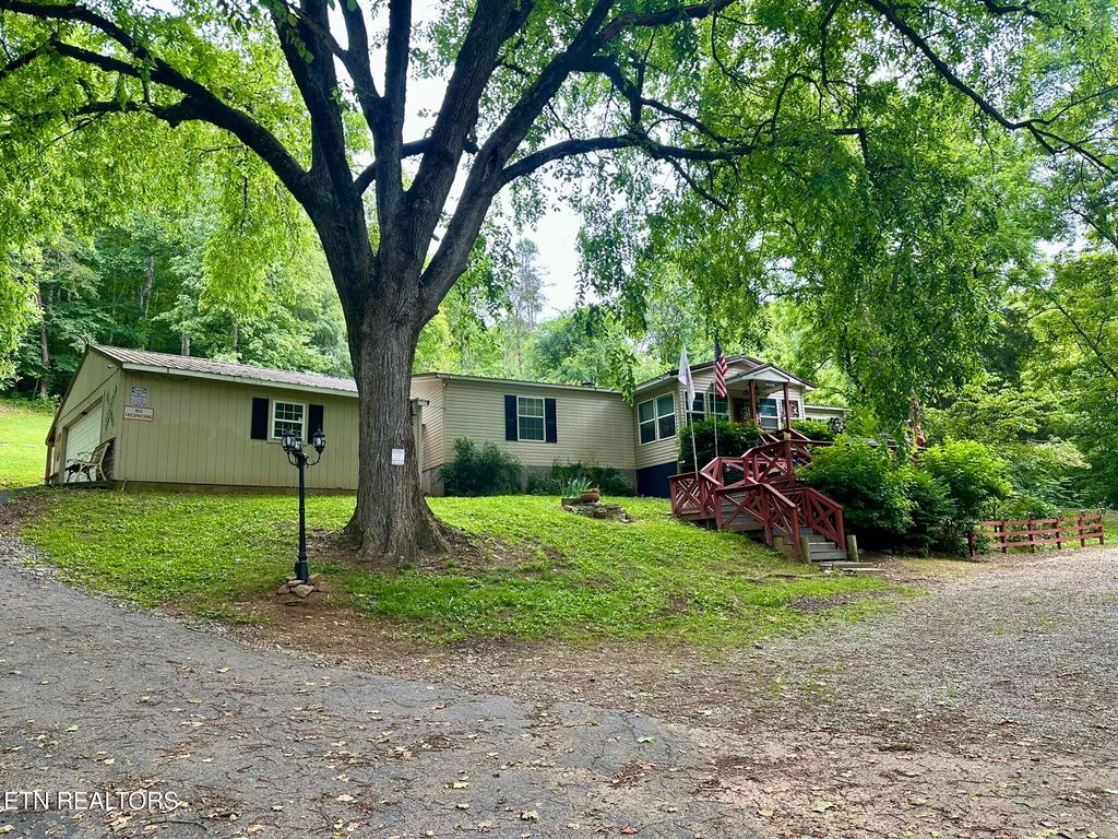 Photo of 111 Old Springs Rd, Maynardville, TN 37807 (MLS # 1305296)
