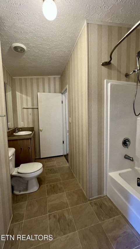Tiny photo for 1564 Locust Grove Rd, New Tazewell, TN 37825 (MLS # 1318196)