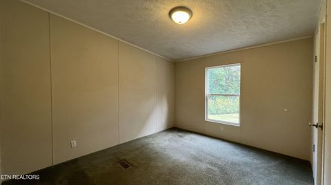 Tiny photo for 1564 Locust Grove Rd, New Tazewell, TN 37825 (MLS # 1318196)