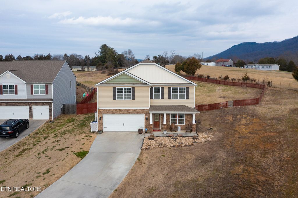 Photo of 8259 Horseshoe Mesa Tr, Corryton, TN 37721 (MLS # 1328091)