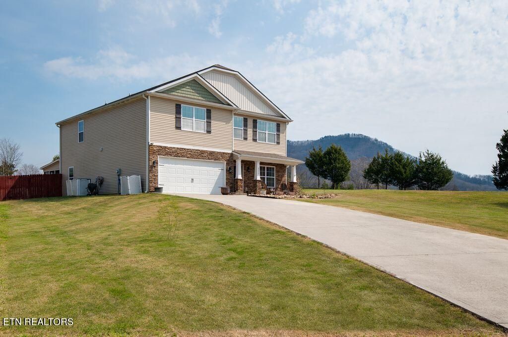 Photo of 8259 Horseshoe Mesa Tr, Corryton, TN 37721 (MLS # 1328091)