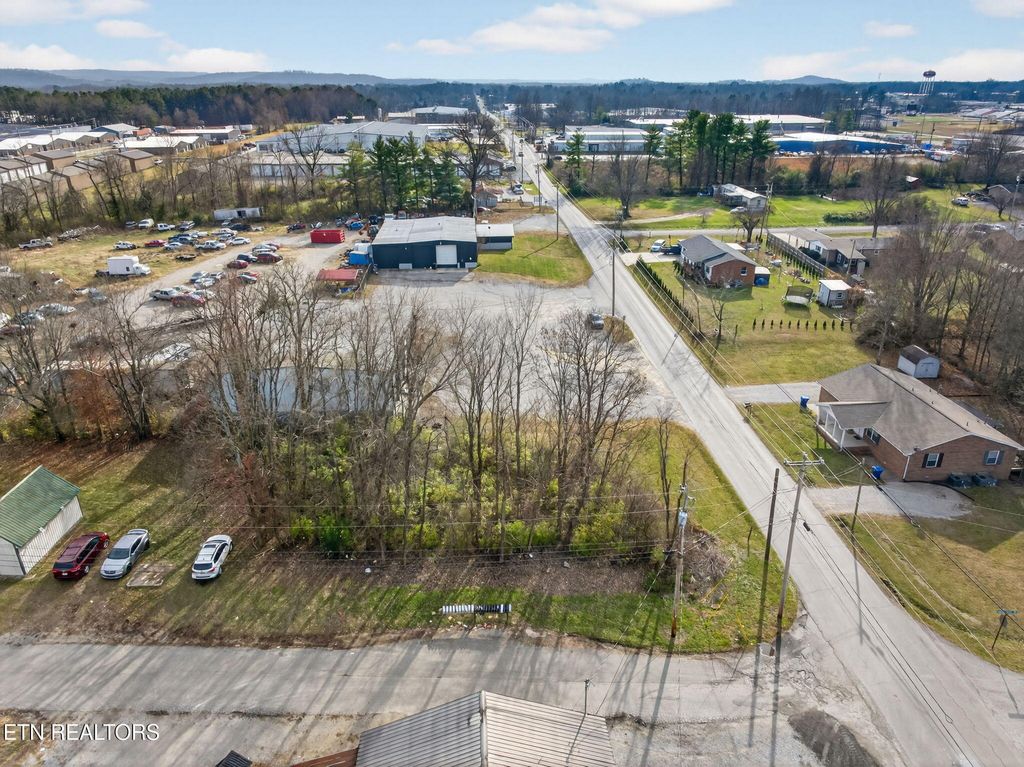 Photo of 21 Fisk Rd, Cookeville, TN 38501 (MLS # 1324180)