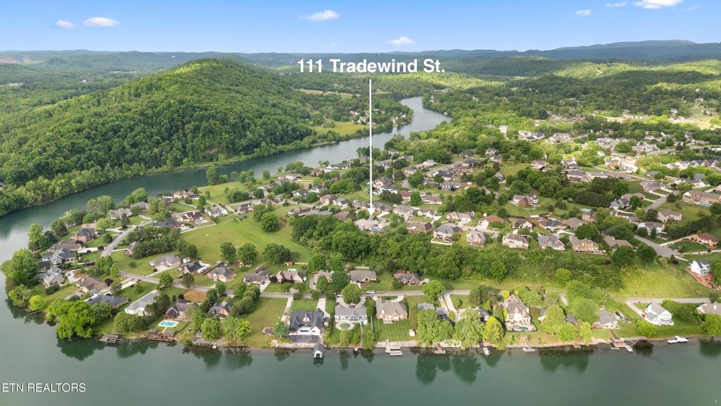 Photo of 111 Tradewind St, Clinton, TN 37716 (MLS # 1338903)