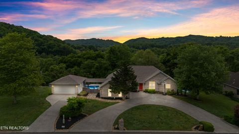 Tiny photo for 111 Tradewind St, Clinton, TN 37716 (MLS # 1338903)