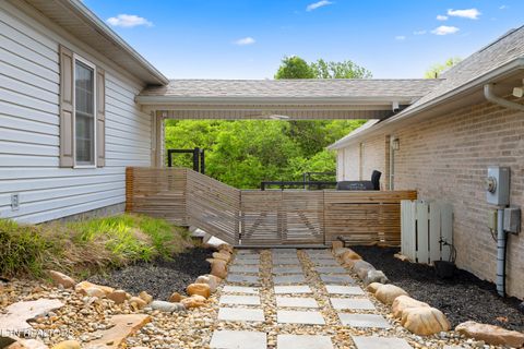 Tiny photo for 111 Tradewind St, Clinton, TN 37716 (MLS # 1338903)