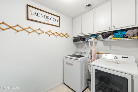 Tiny photo for 111 Tradewind St, Clinton, TN 37716 (MLS # 1338903)