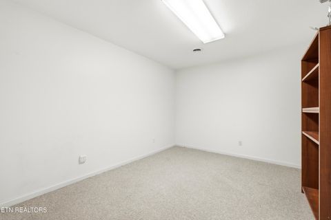 Tiny photo for 111 Tradewind St, Clinton, TN 37716 (MLS # 1338903)