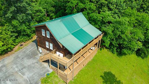 929 Smoky Court Gatlinburg TN 37738