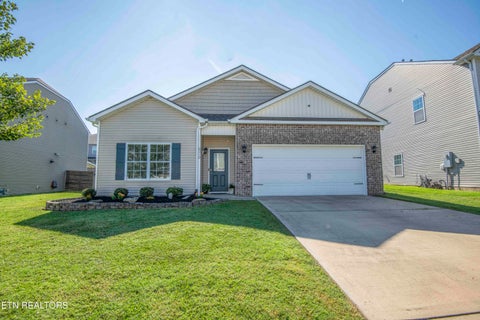 Photo of 6310 Aldingham St, Knoxville, TN 37912 (MLS # 1352994)