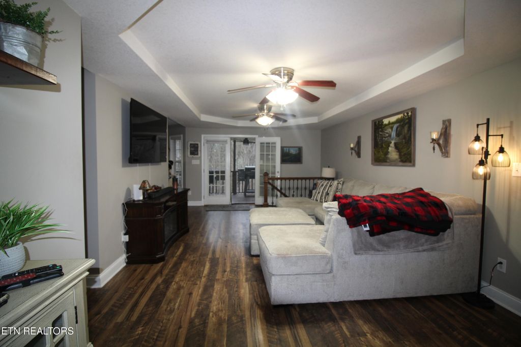 Photo of 315 Fox Hunters Court, Powell, TN 37849 (MLS # 1333676)