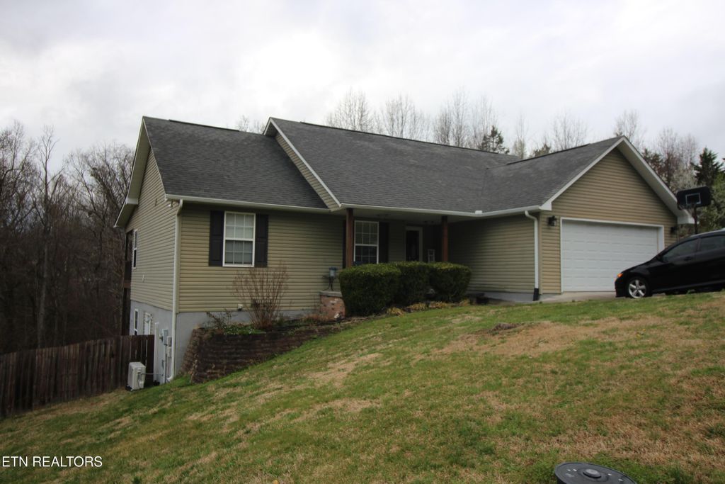 Photo of 315 Fox Hunters Court, Powell, TN 37849 (MLS # 1333676)