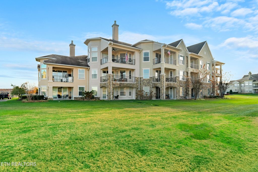 Photo of 545 Rarity Bay Pkwy #205, Vonore, TN 37885 (MLS # 1276002)