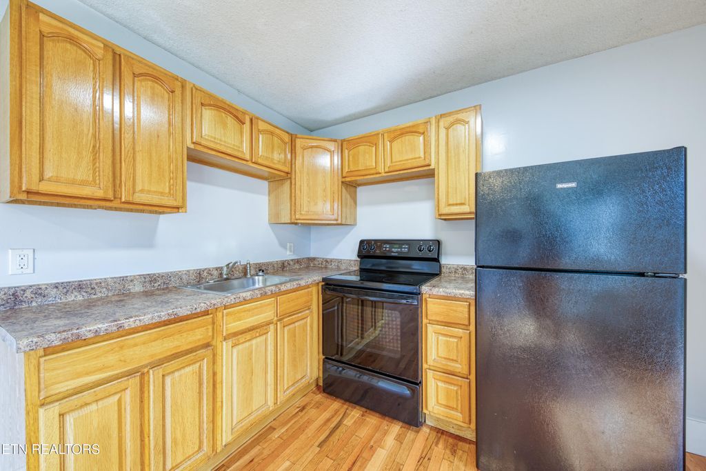 Photo of 2359 E 5th Avenue Ave, Knoxville, TN 37917 (MLS # 1318556)