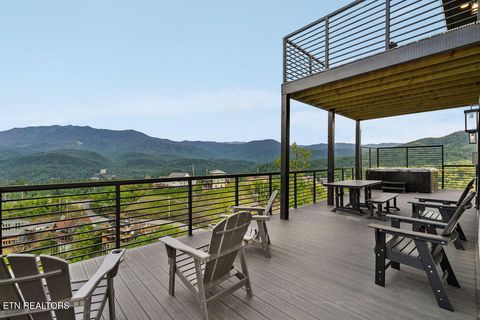 Tiny photo for 922 Piney Butt Way, Gatlinburg, TN 37738 (MLS # 1328415)