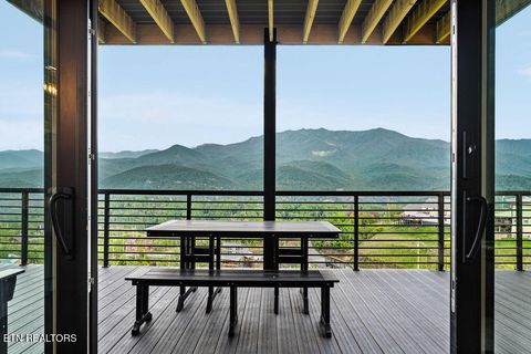 Tiny photo for 922 Piney Butt Way, Gatlinburg, TN 37738 (MLS # 1328415)