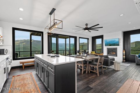 Tiny photo for 922 Piney Butt Way, Gatlinburg, TN 37738 (MLS # 1328415)