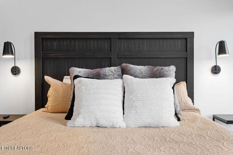 Tiny photo for 922 Piney Butt Way, Gatlinburg, TN 37738 (MLS # 1328415)