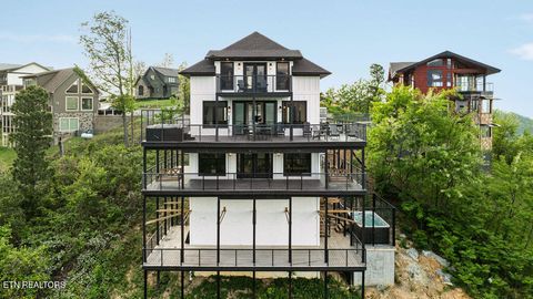 Tiny photo for 922 Piney Butt Way, Gatlinburg, TN 37738 (MLS # 1328415)