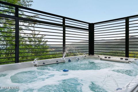 Tiny photo for 922 Piney Butt Way, Gatlinburg, TN 37738 (MLS # 1328415)