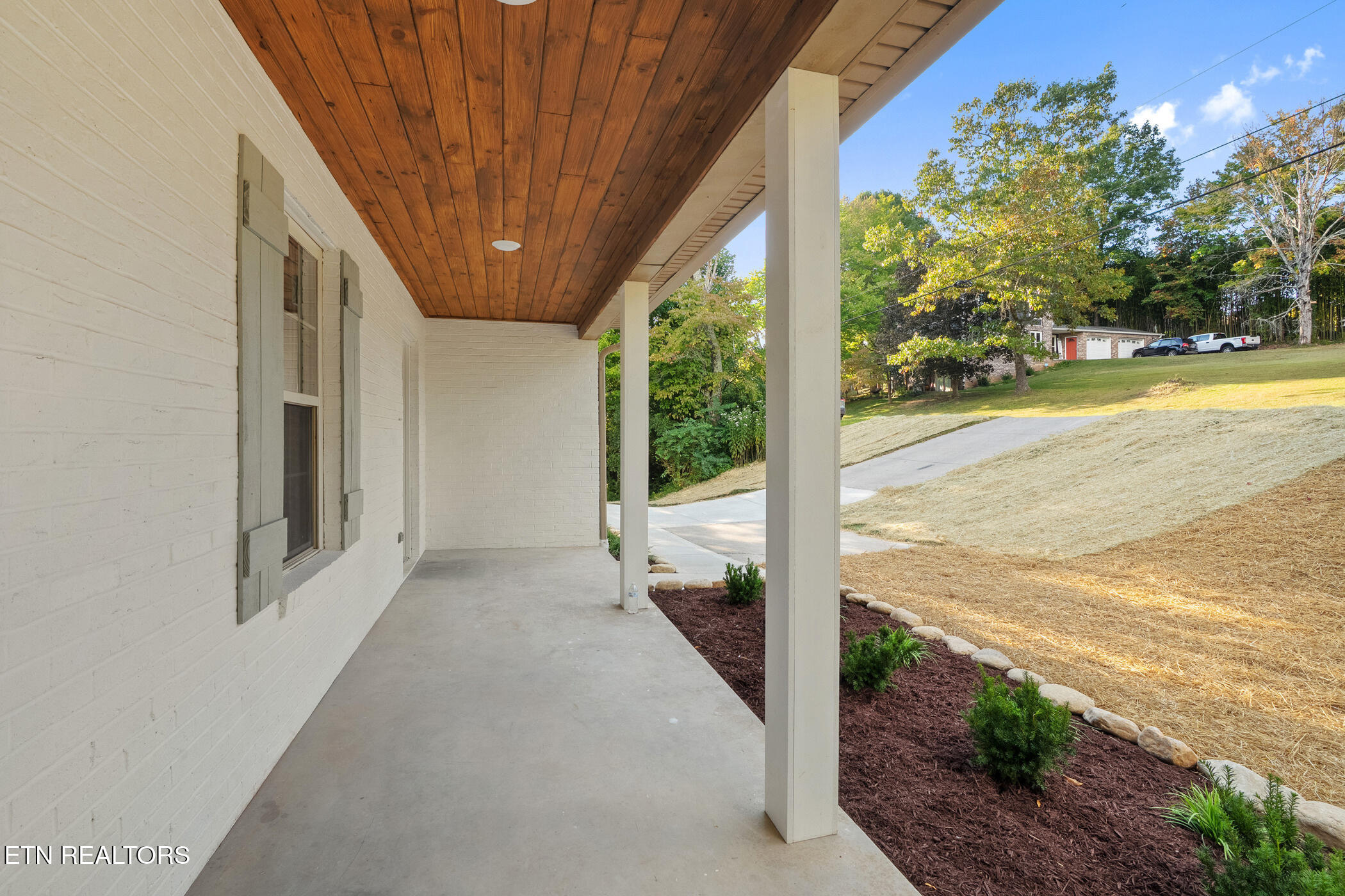 1134 Paradise Drive