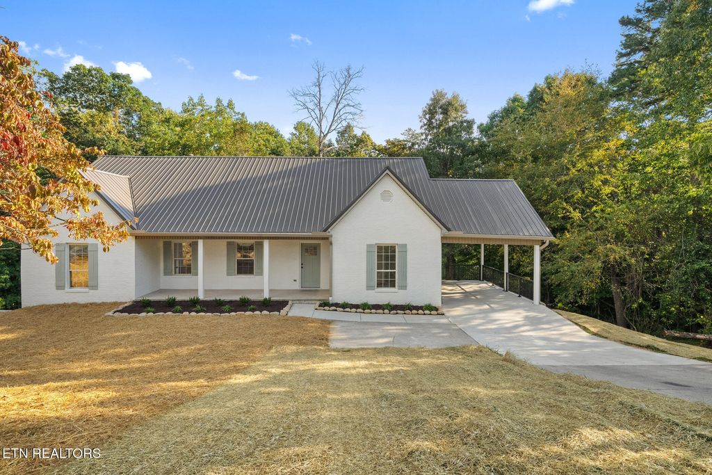 Photo of 1134 Paradise Drive, Powell, TN 37849 (MLS # 1316111)