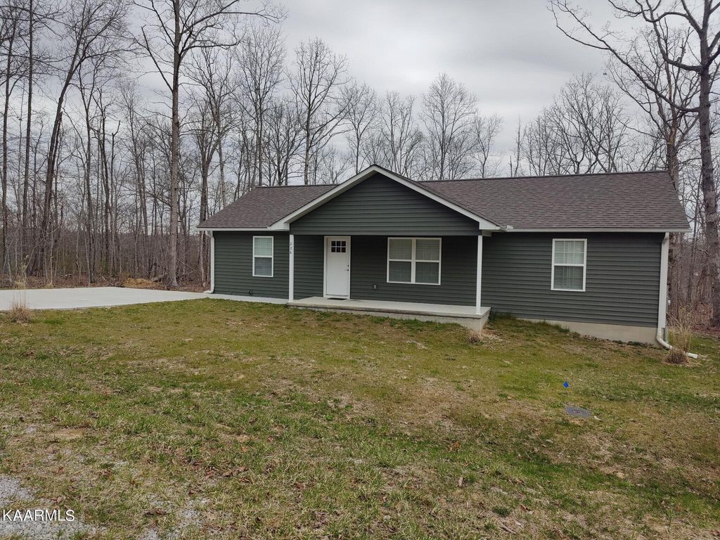 Photo of 226 Chickasaw Drive, Crossville, TN 38572 (MLS # 1335303)