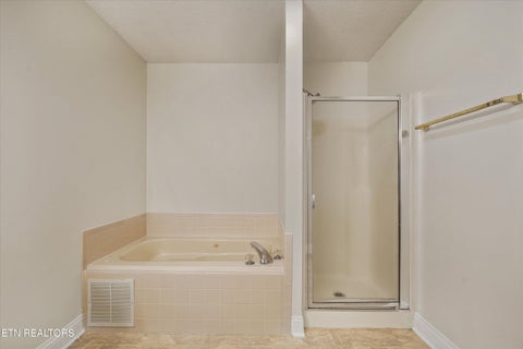Tiny photo for 2339 Sir Edward Lane, Maryville, TN 37803 (MLS # 1359953)
