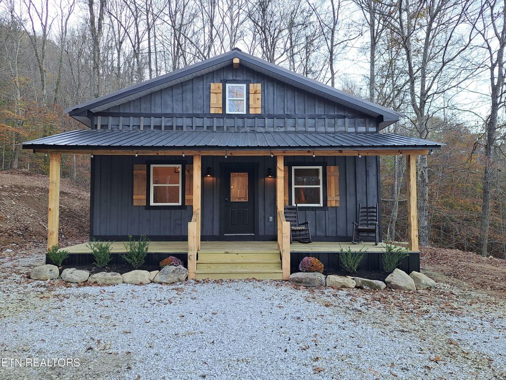 Photo of 5390 River Rd, Huntsville, TN 37756 (MLS # 1244929)