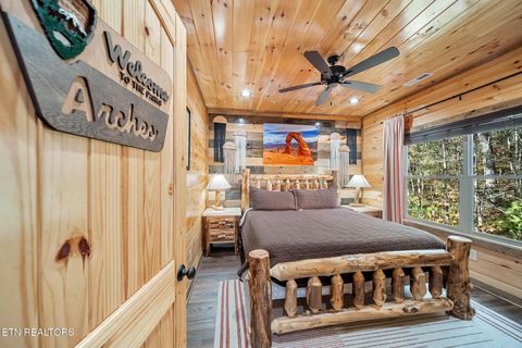 Tiny photo for 2686 Sulpher Springs Way, Sevierville, TN 37862 (MLS # 1330216)