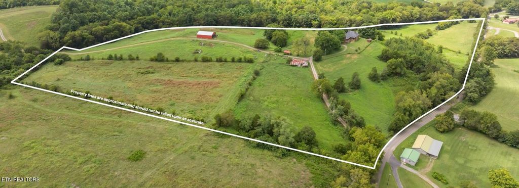 Photo of 2179 Hiwassee Rd, Sweetwater, TN 37874 (MLS # 1308532)