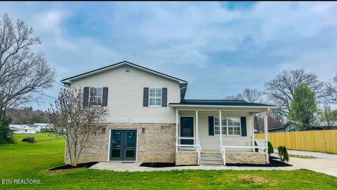 Property photo of 724 W 3rd Ave, Oneida, TN 37841