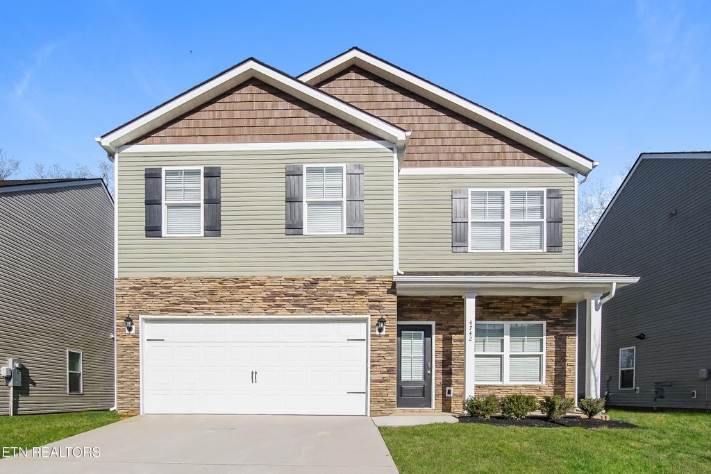 Photo of 4742 Willow Bluff Circle, Knoxville, TN 37914 (MLS # 1325635)