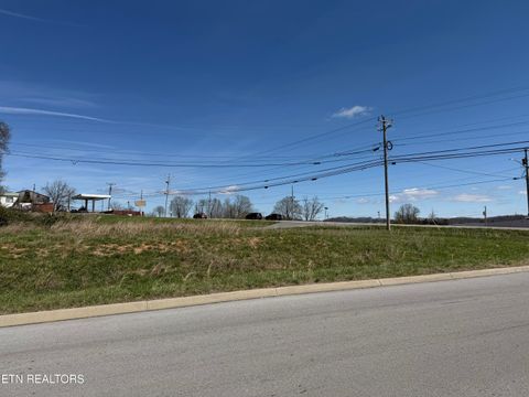 Tiny photo for 402 S Broad St, New Tazewell, TN 37825 (MLS # 1333965)