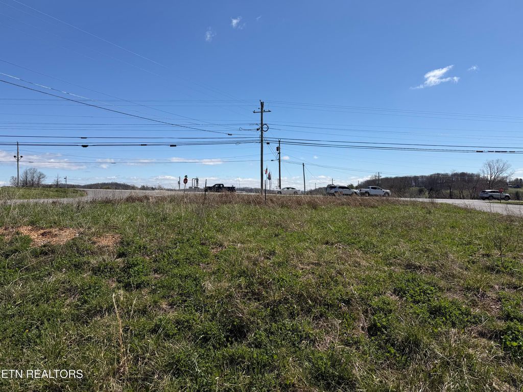 Photo of 402 S Broad St, New Tazewell, TN 37825 (MLS # 1333965)