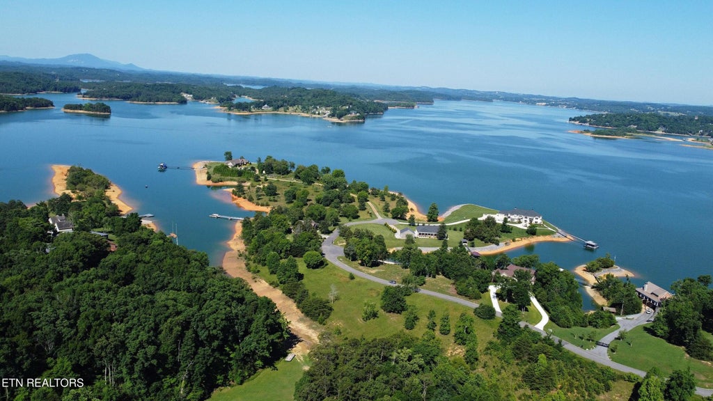 Photo of 21 Cypress Drive, Dandridge, TN 37725 (MLS # 1354550)