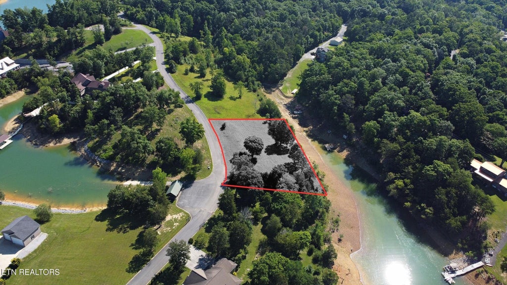 Photo of 21 Cypress Drive, Dandridge, TN 37725 (MLS # 1354550)
