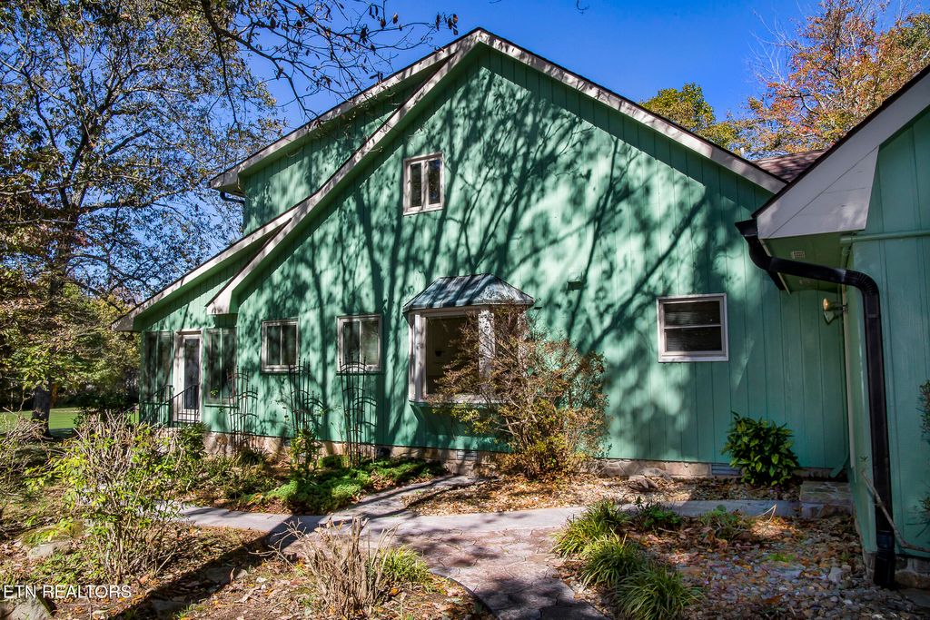 Photo of 119 Fairway Drive, Crossville, TN 38558 (MLS # 1319861)