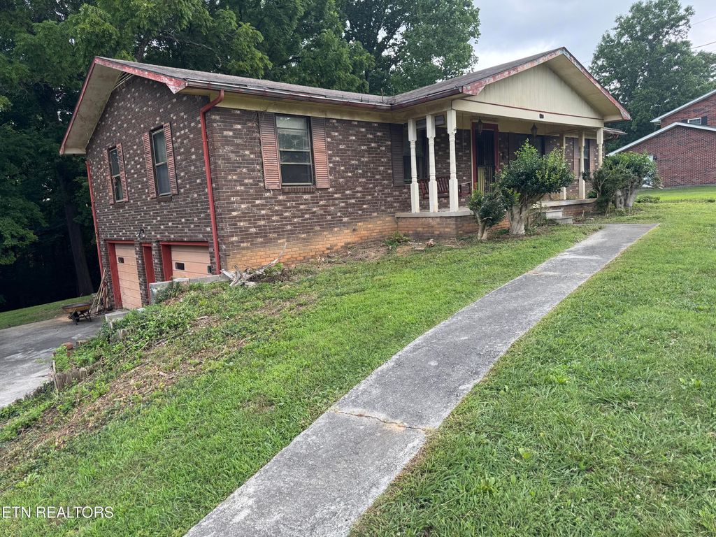Photo of 732 Greenbriar Rd, Talbott, TN 37877 (MLS # 1347435)
